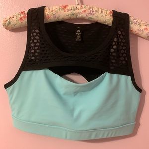 3/25$ Yoga top 90 degree